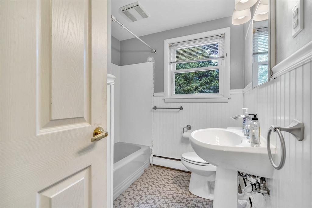 48 Simpson Dr