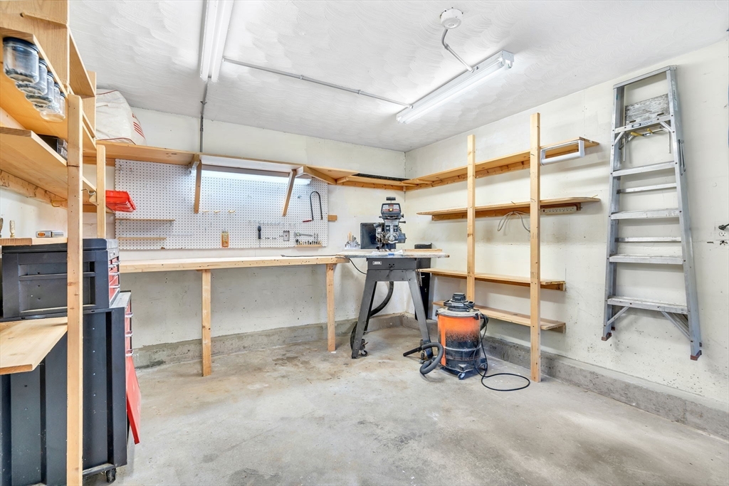 48 Simpson Dr