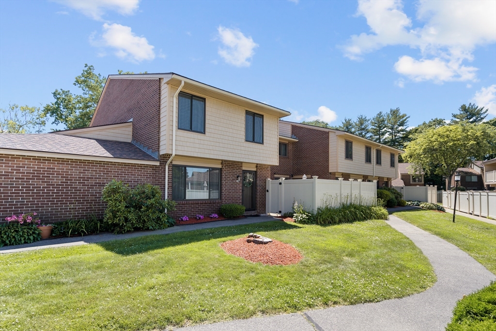 109 Greenbrook Dr # 109