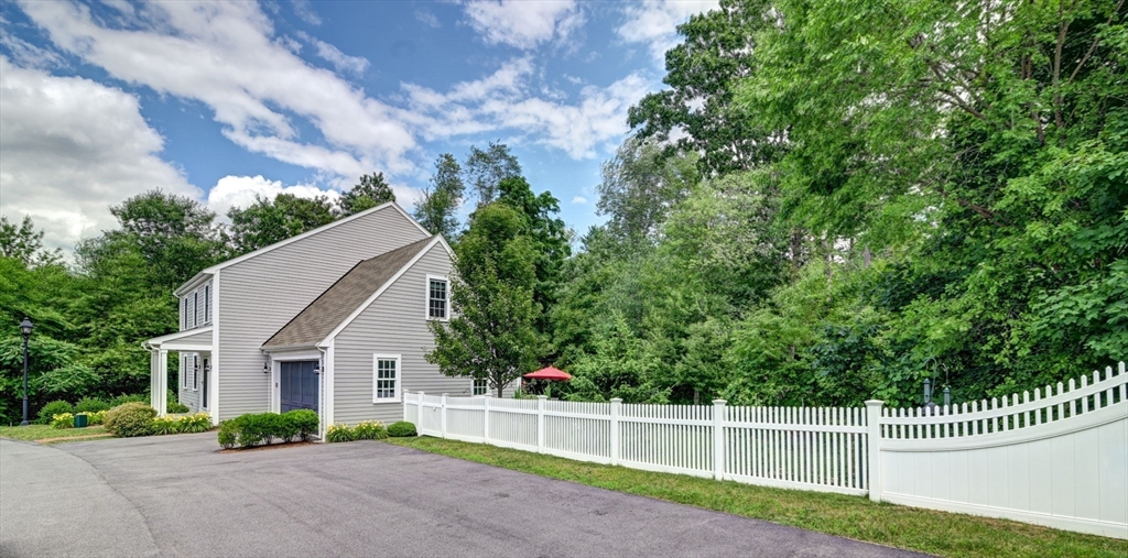 28 Damon Farm Way # 28