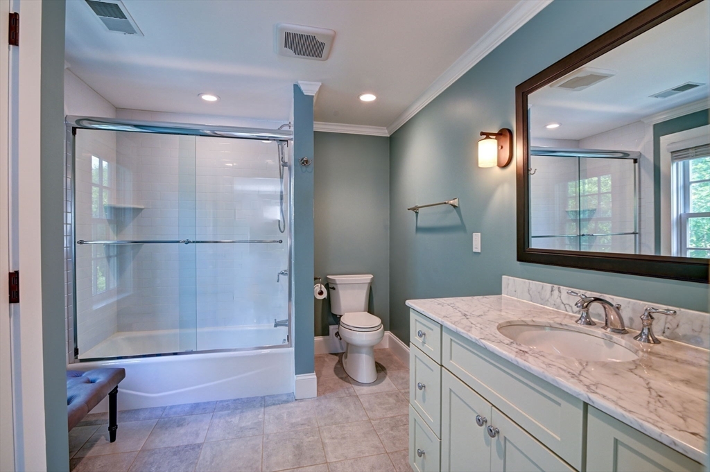 28 Damon Farm Way # 28
