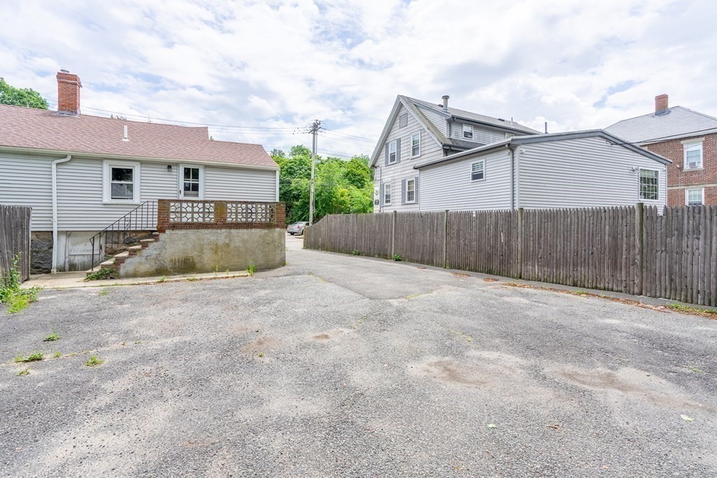 35 Water St # R