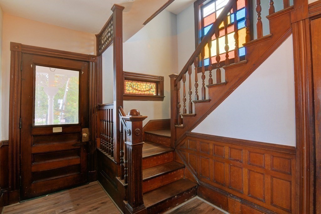 192 Davis Street Unit: 1st floor