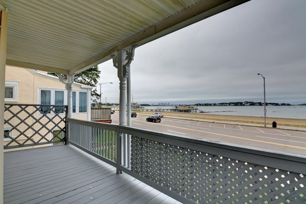 192 Davis Street Unit: 1st floor