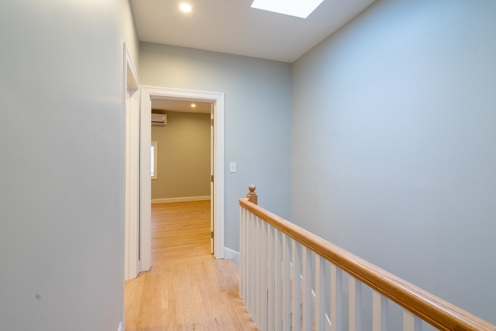 60 6th St