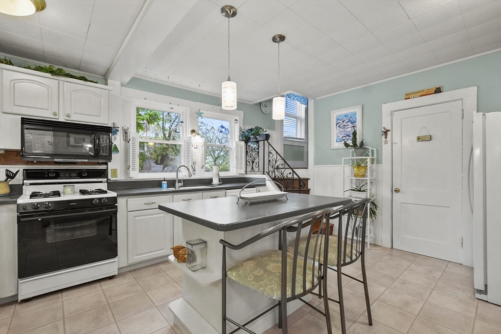 300 Billings St # 300