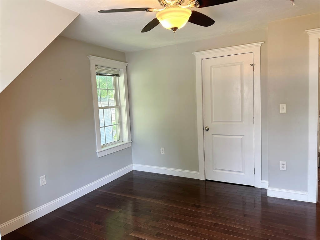 1142 Commercial St # 1