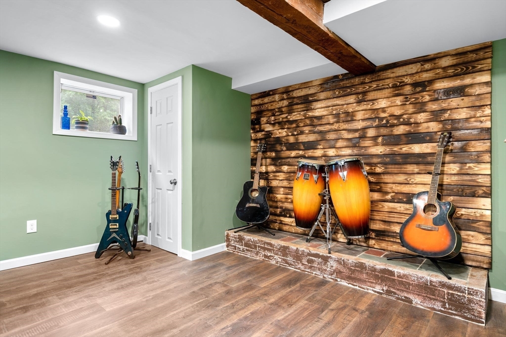 39 Hilltop Rd