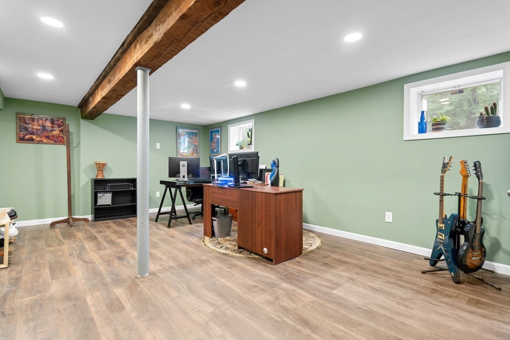 39 Hilltop Rd