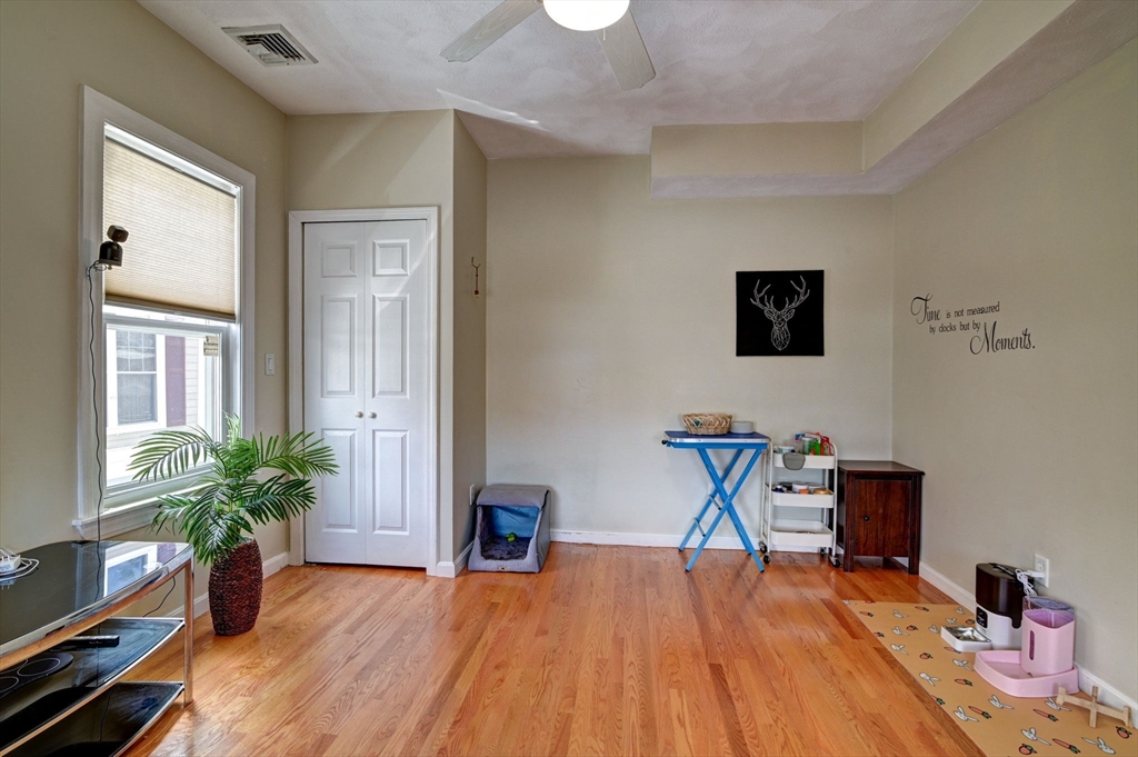 5 Warren Ave