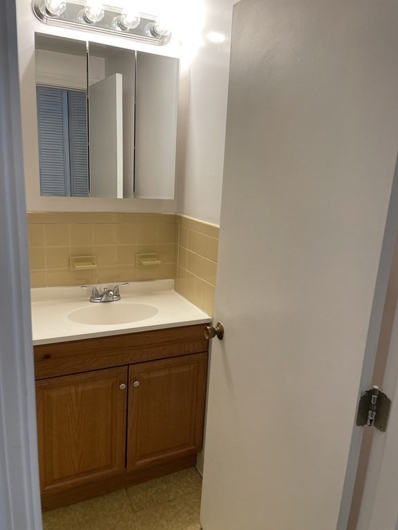 179 Presidents Ln # 3i