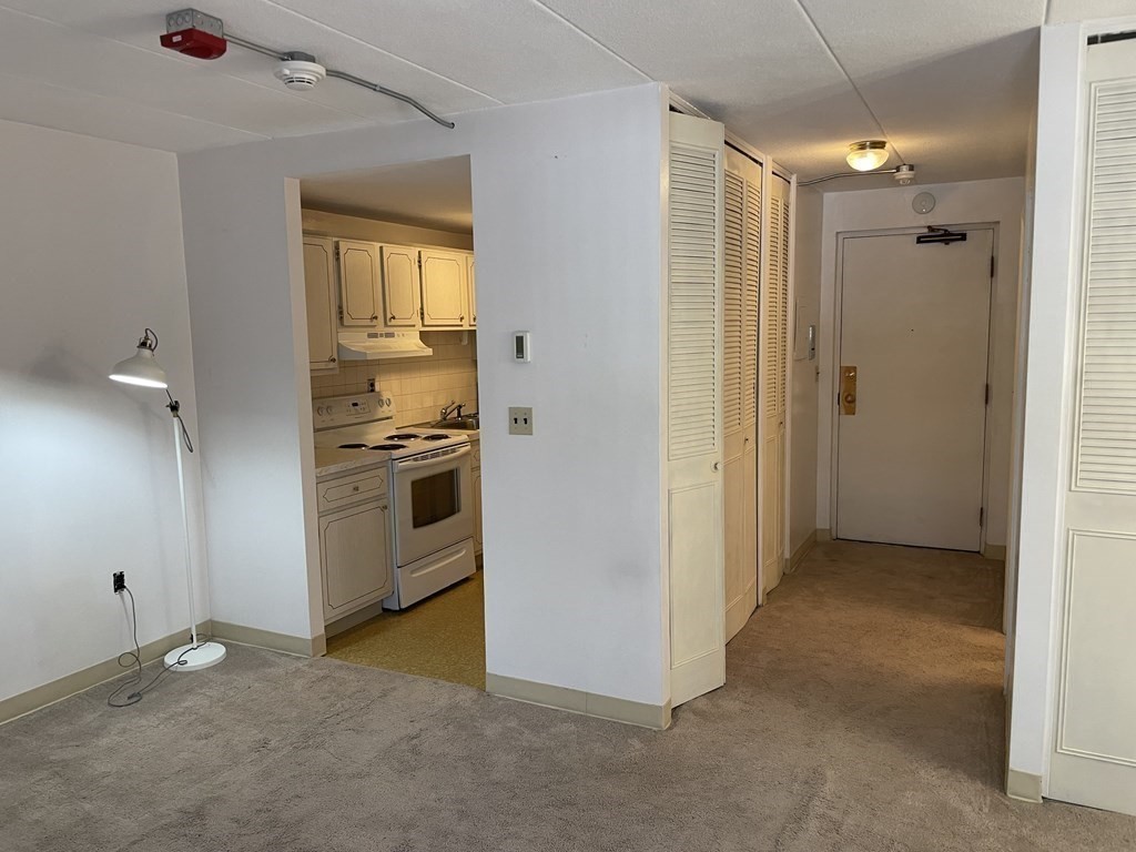 179 Presidents Ln # 3i