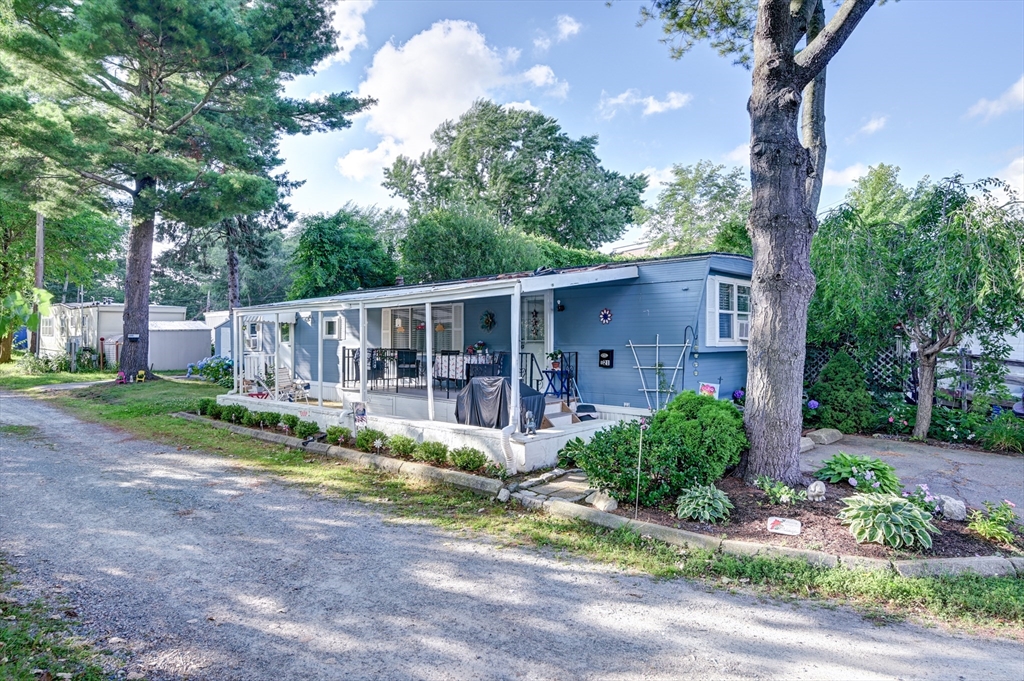 1515 Vfw Pkwy # E21