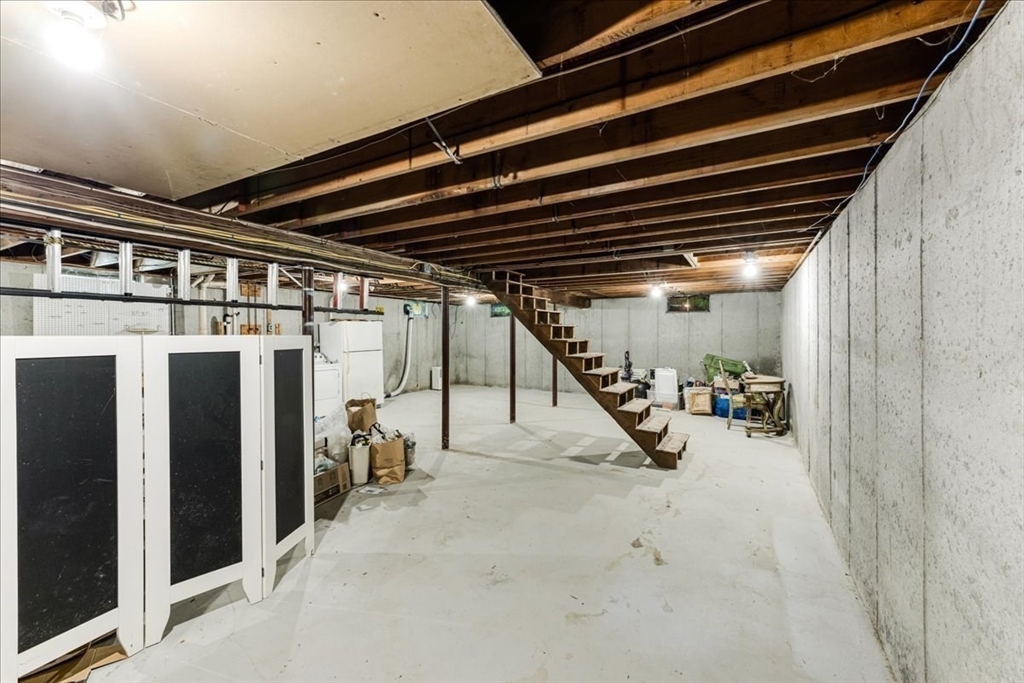 89-A W Bacon St