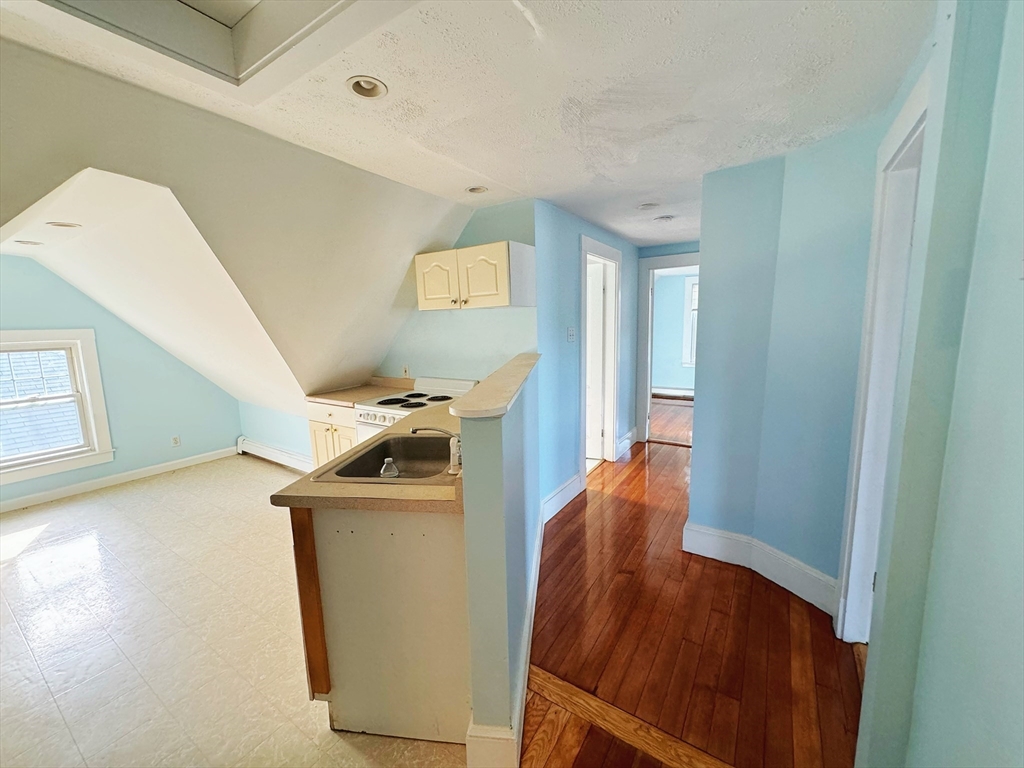 40 Saville Ave # 3
