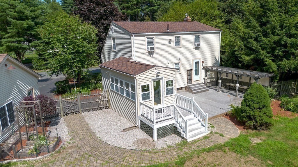 66 Steven Rd