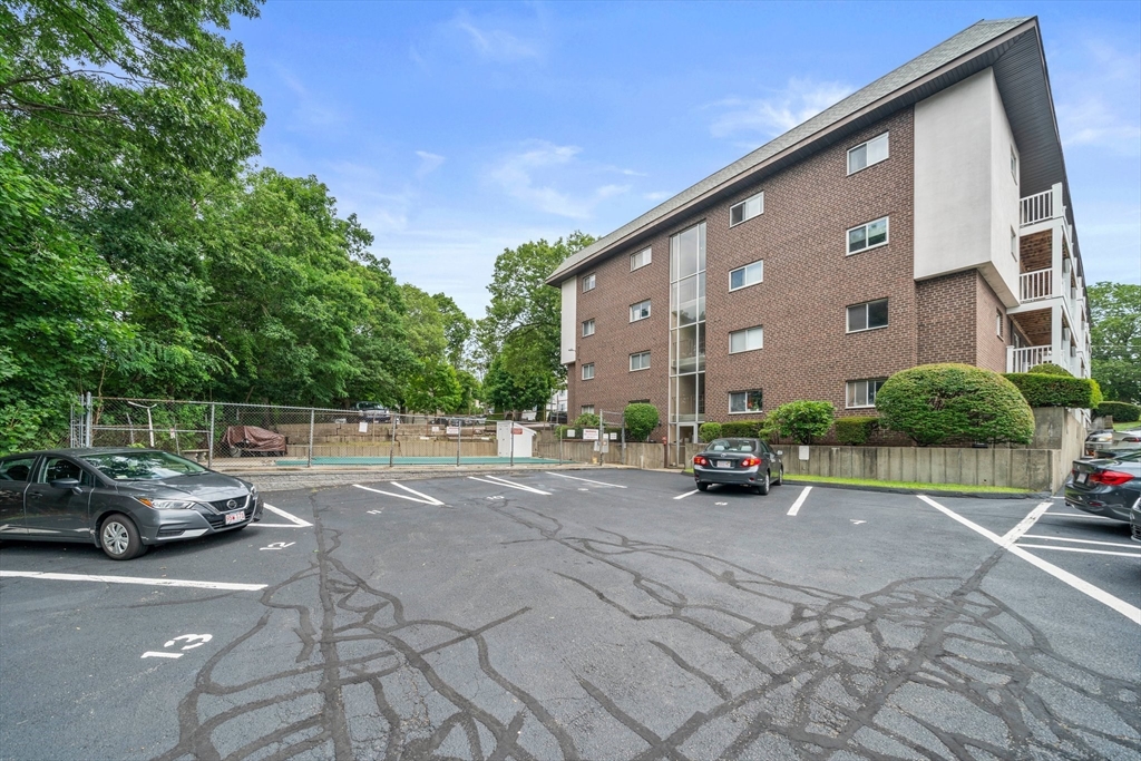 195 Independence Ave # 122