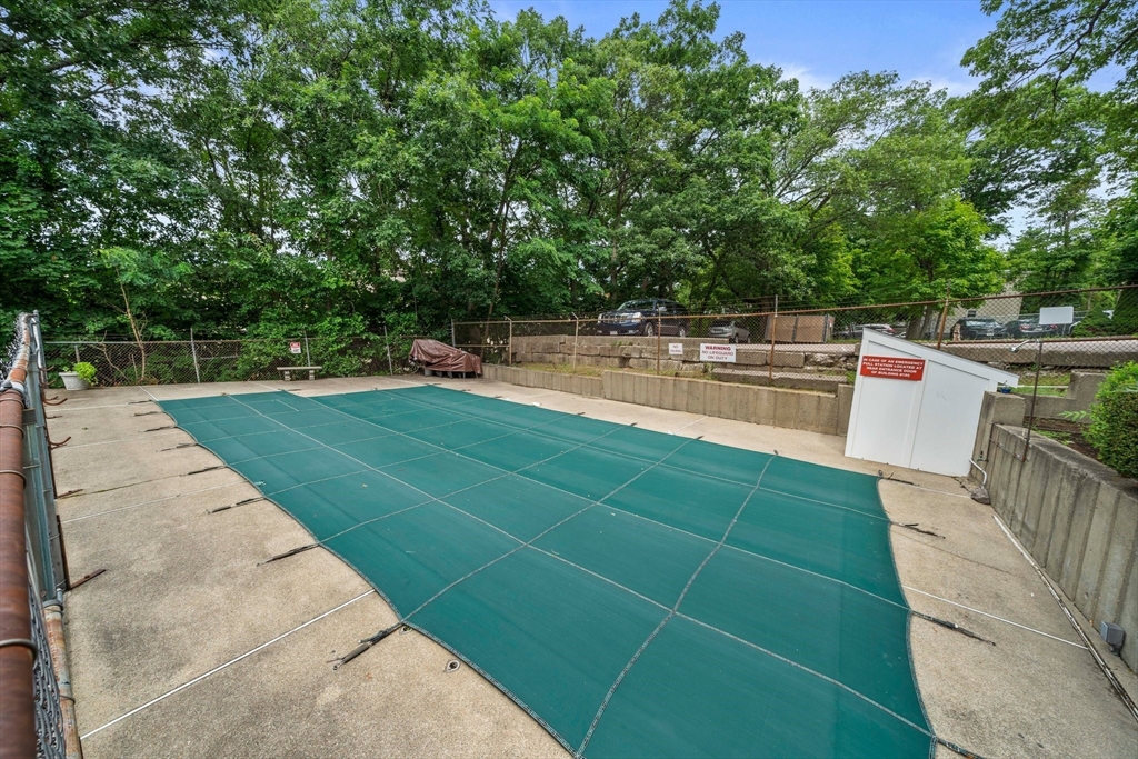195 Independence Ave # 122