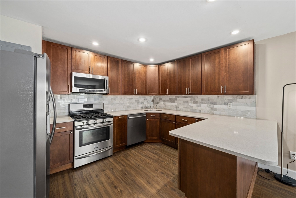 195 Independence Ave # 122