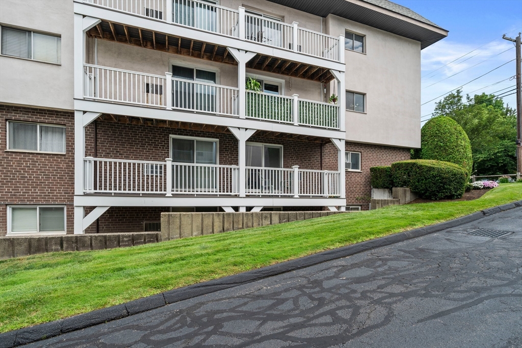 195 Independence Ave # 122