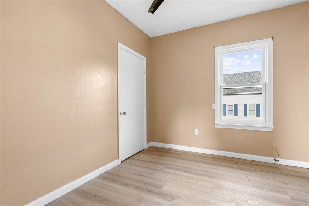 121 Austin St
