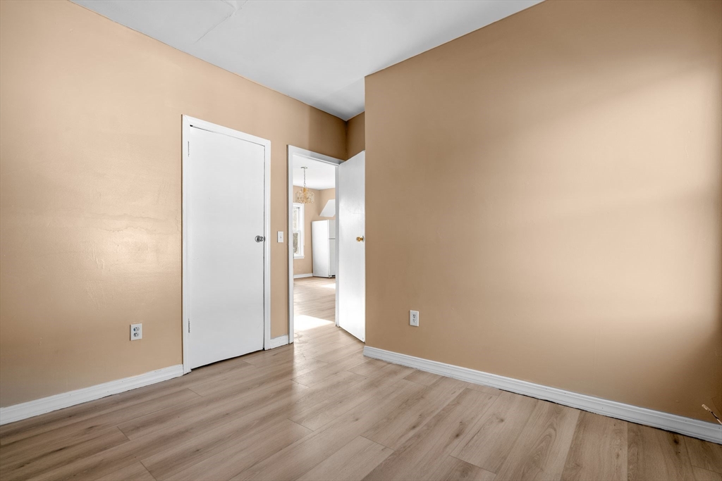 121 Austin St