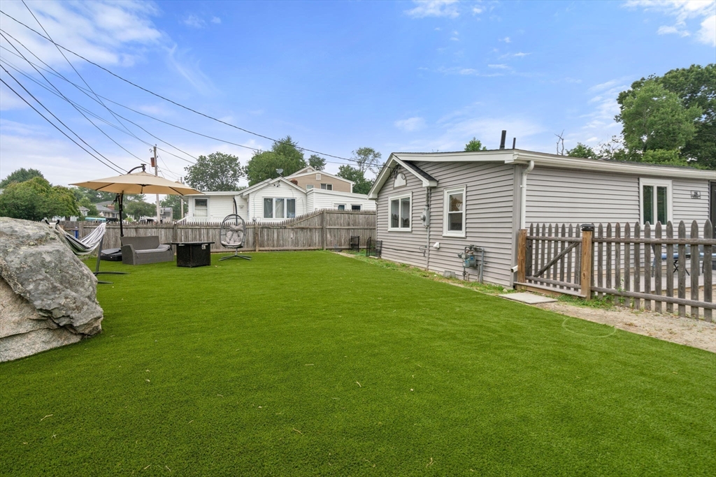 18 Ell Rd