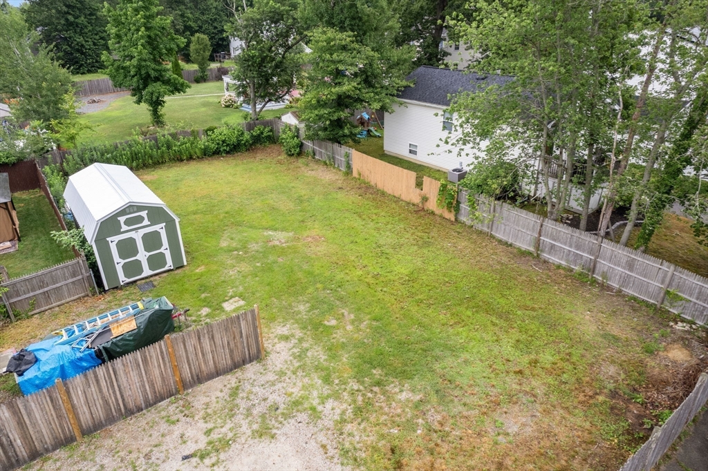 18 Ell Rd