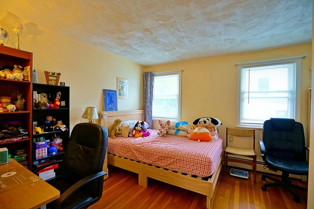 23-25 Parsons St # 23