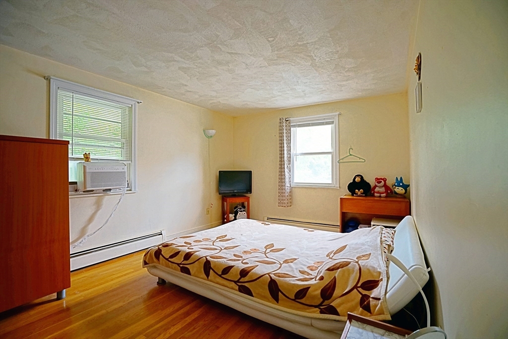 23-25 Parsons St # 23