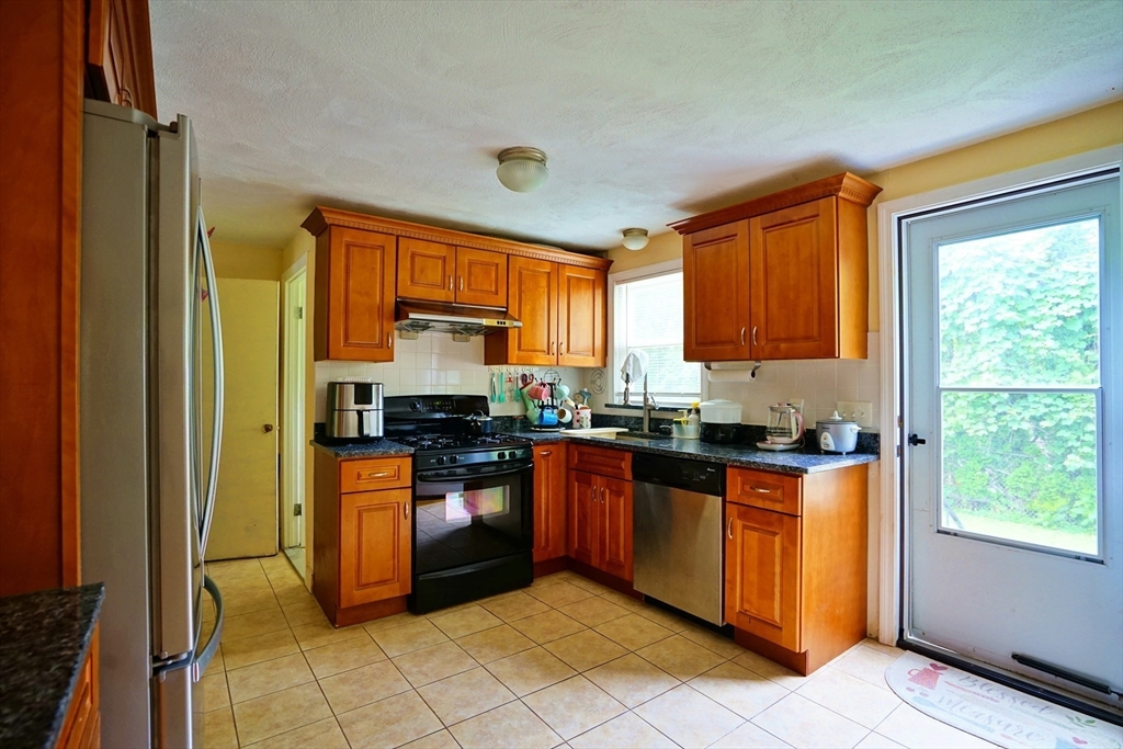 23-25 Parsons St # 23