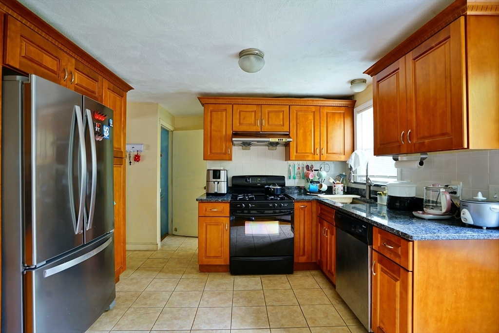 23-25 Parsons St # 23