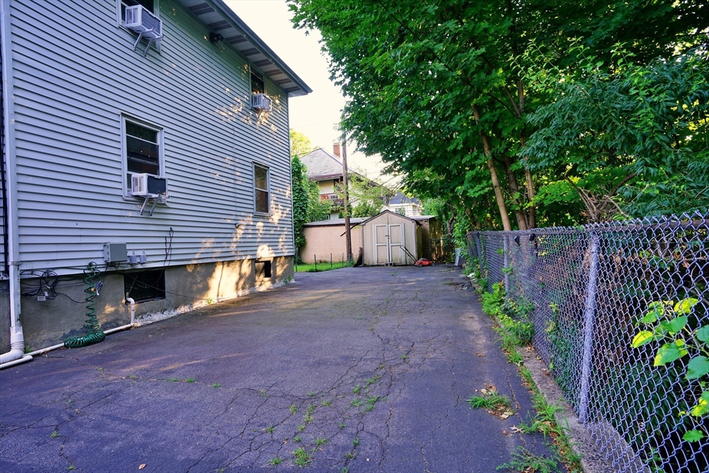 23-25 Parsons St # 23