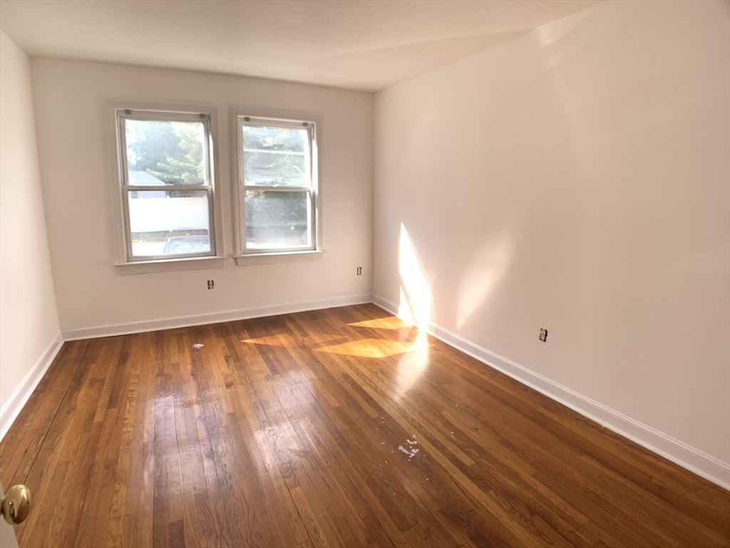32 Ebbett Ave # 1R