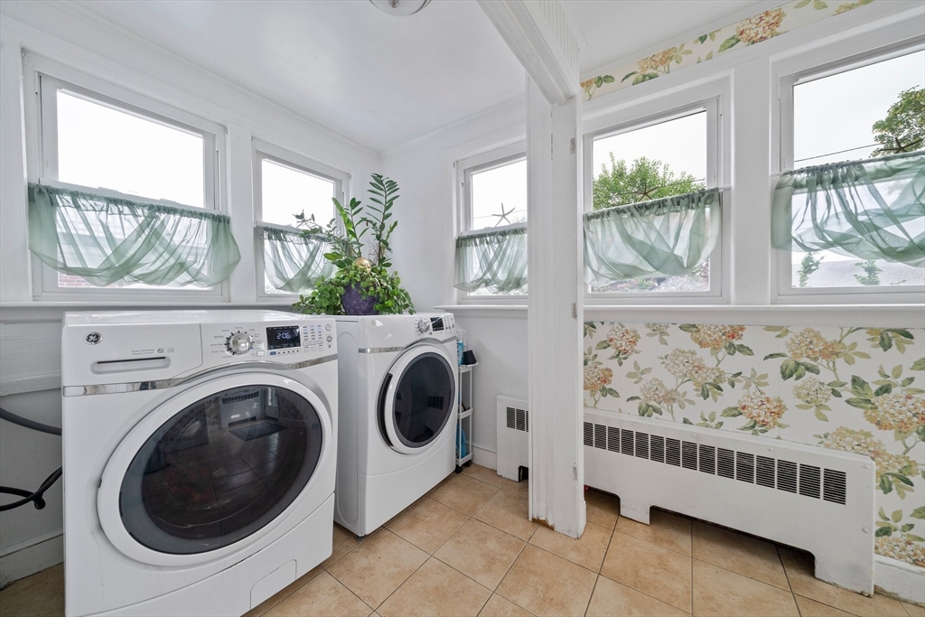 1384 Quincy Shore Dr