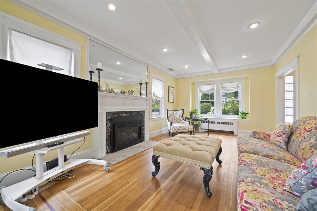 1384 Quincy Shore Dr