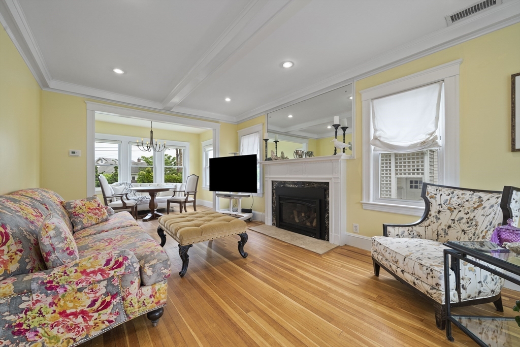 1384 Quincy Shore Dr