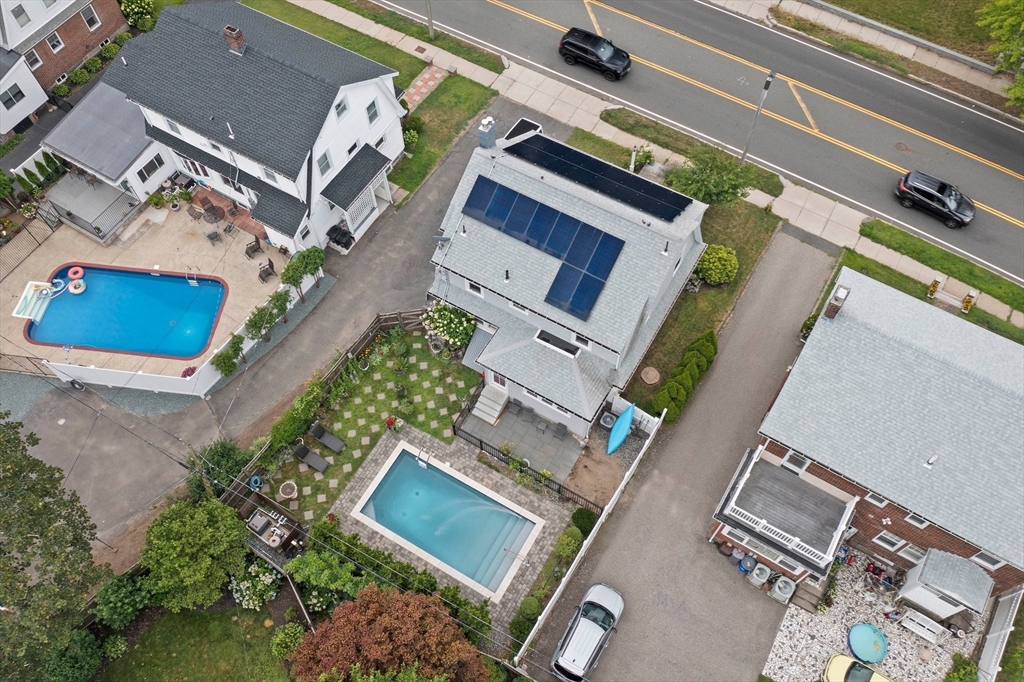 1384 Quincy Shore Dr
