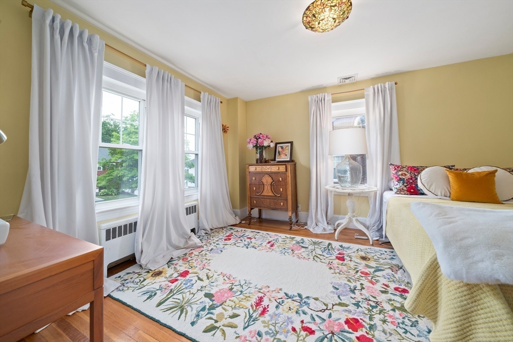 1384 Quincy Shore Dr