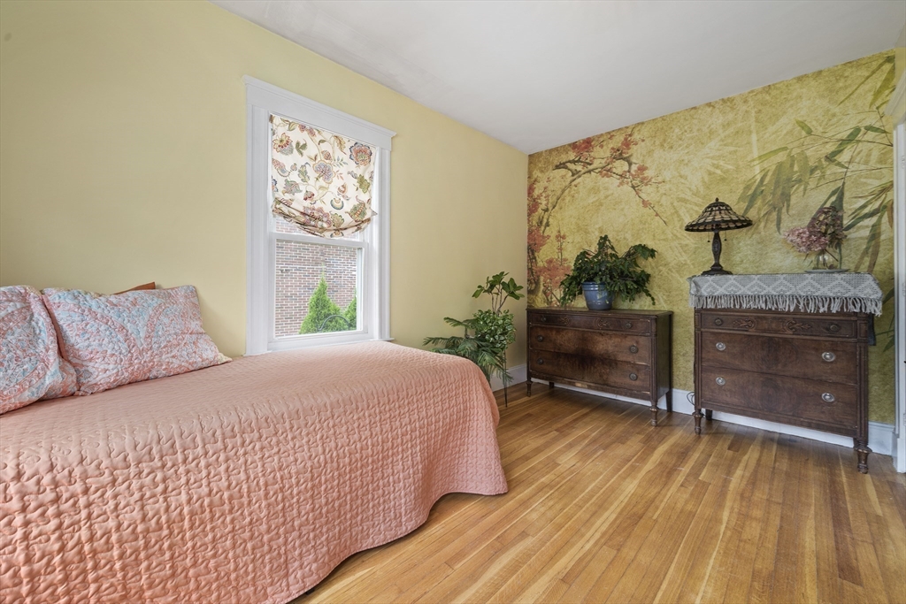 1384 Quincy Shore Dr