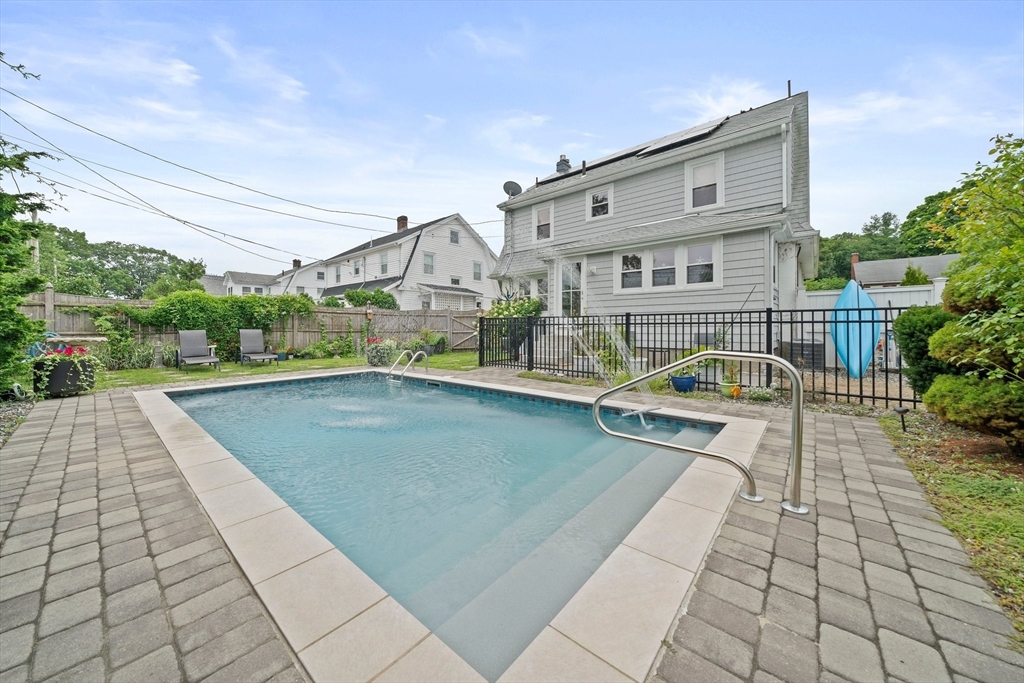 1384 Quincy Shore Dr