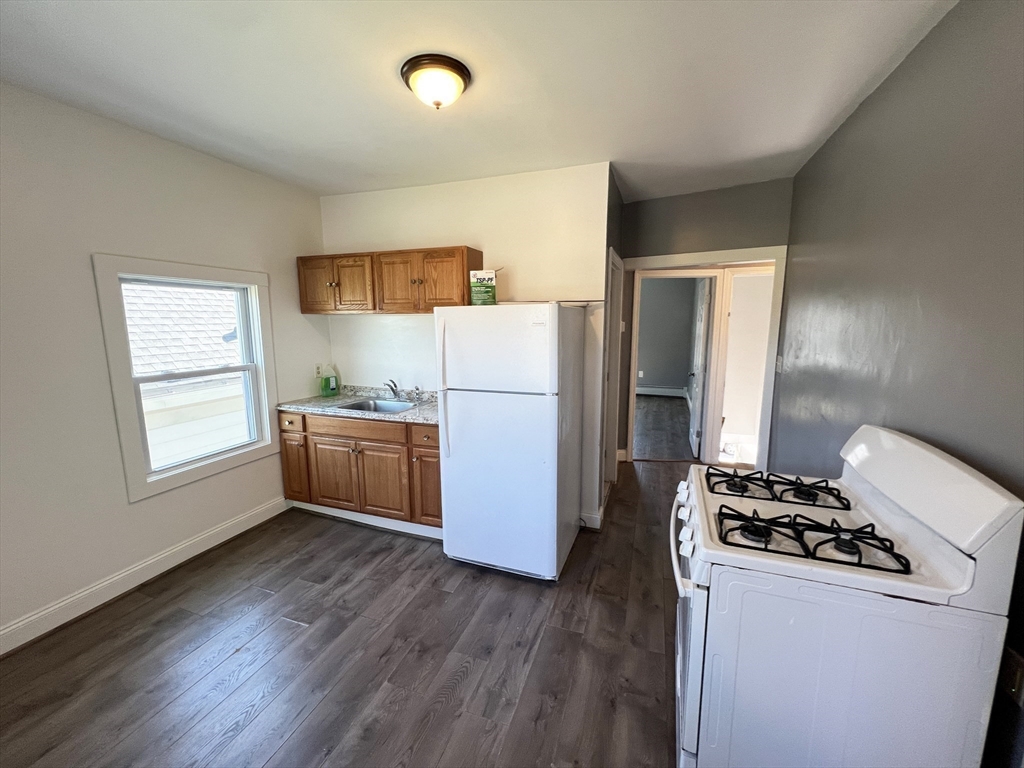 79 Gilbert St # 81