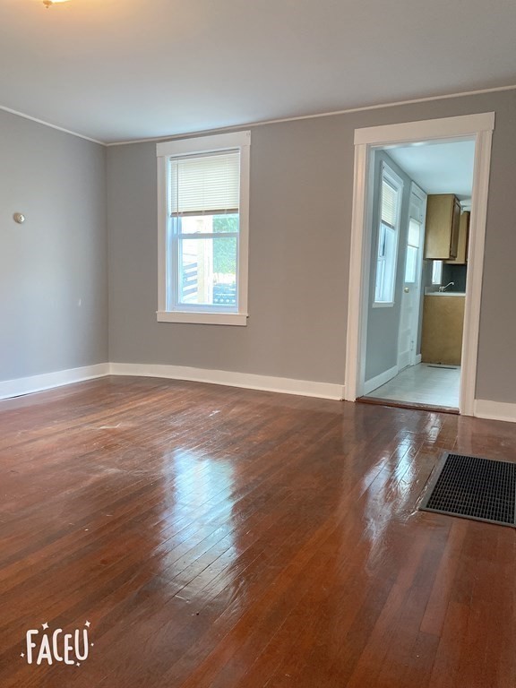 21 Common St # 1
