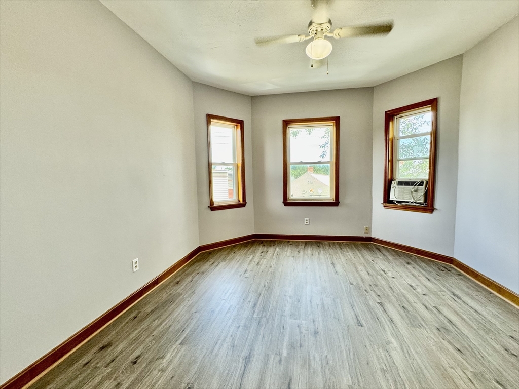 7 Rawson Rd # 3