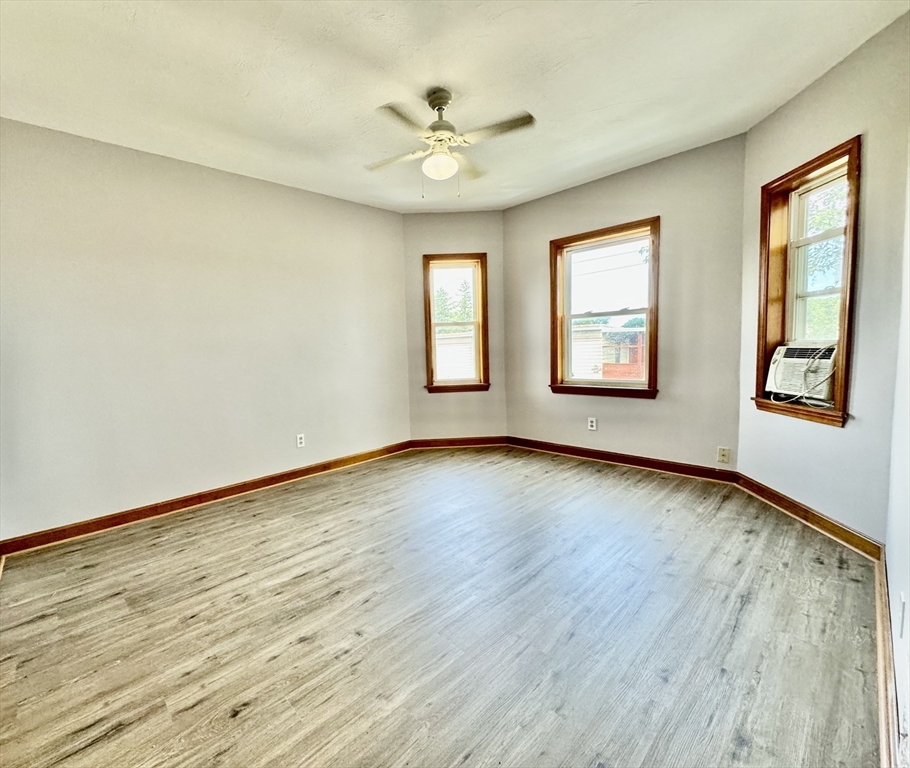 7 Rawson Rd # 3