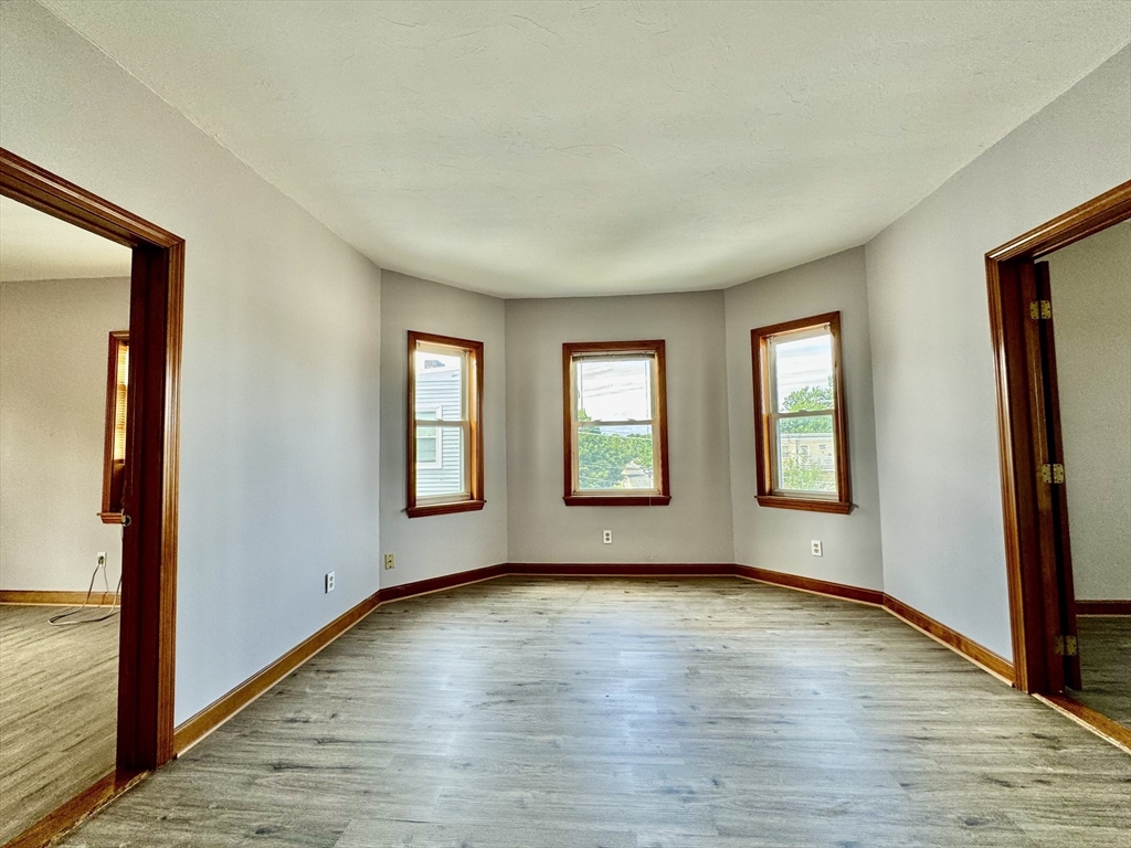 7 Rawson Rd # 3