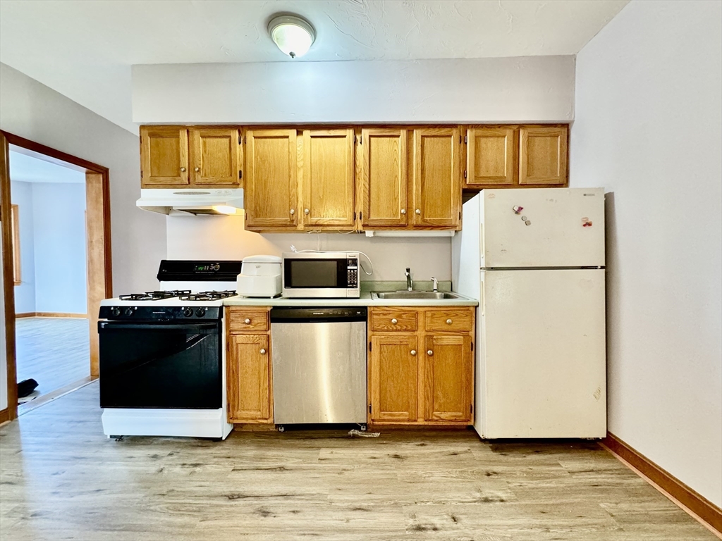 7 Rawson Rd # 3