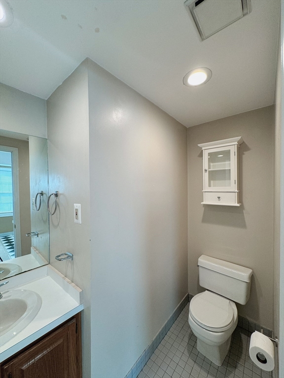 21 Linden St. # 409