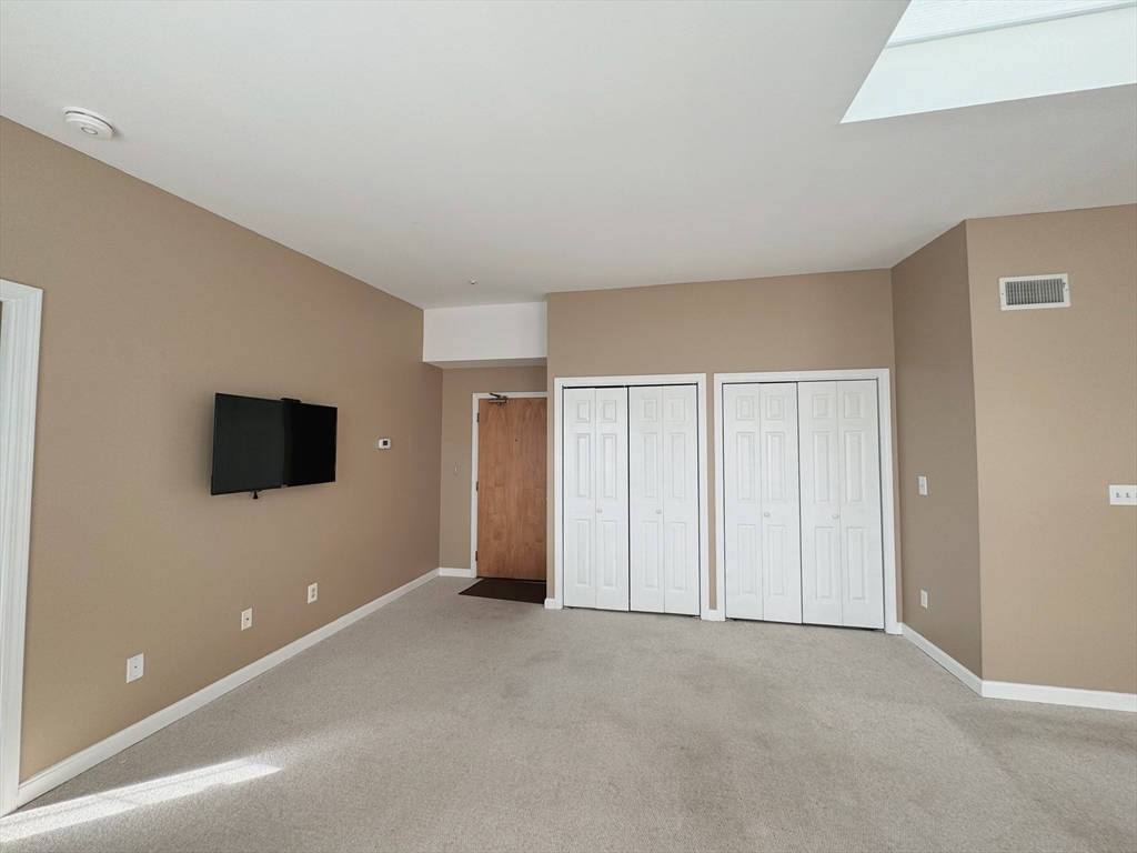 21 Linden St. # 409