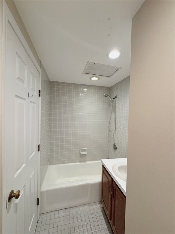 21 Linden St. # 409